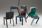 Cadeiras reutilizadas por Tobias Juretzek