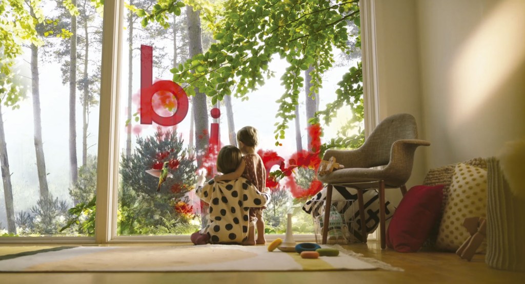As cenas do documentário The Future of Parenting, produzido pela Fisher-Price, mostram os brinquedos da marca incrementados por tecnologias como impressão 3D e holografia.