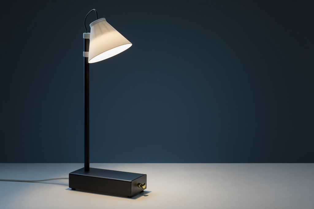 A Offline Lamp foi pensada para ajudar os moradores a ter mais momentos desconectados da tecnologia