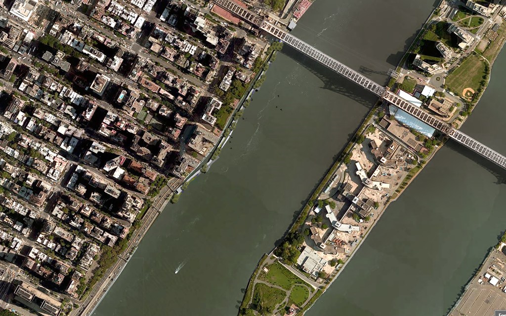 wHY GROUNDS desenvolveu o Greenway, um projeto que busca revitalizar e criar novos espaços na área litorânea de Manhattan, em Nova York