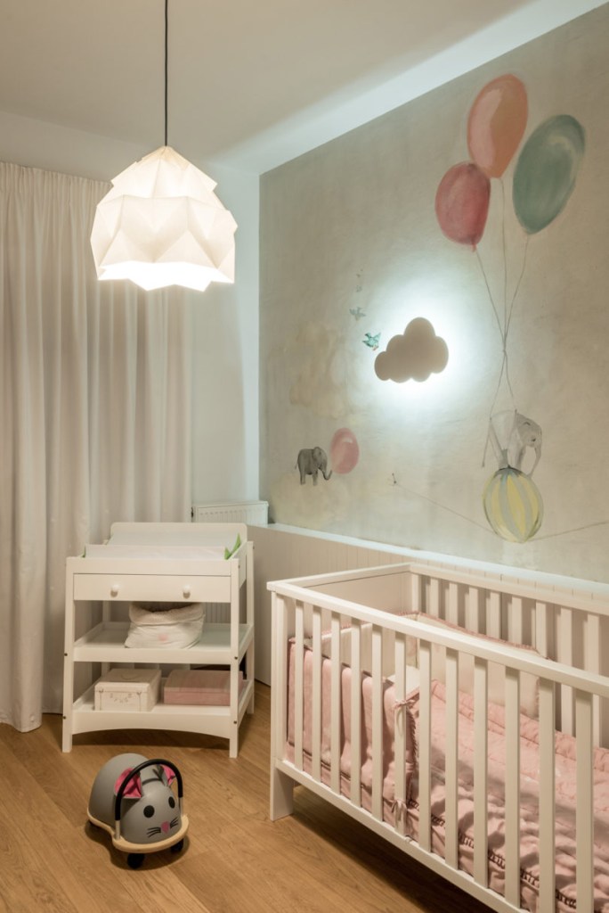 Quarto de bebê ganha décor inspirado no estilo escandinavo