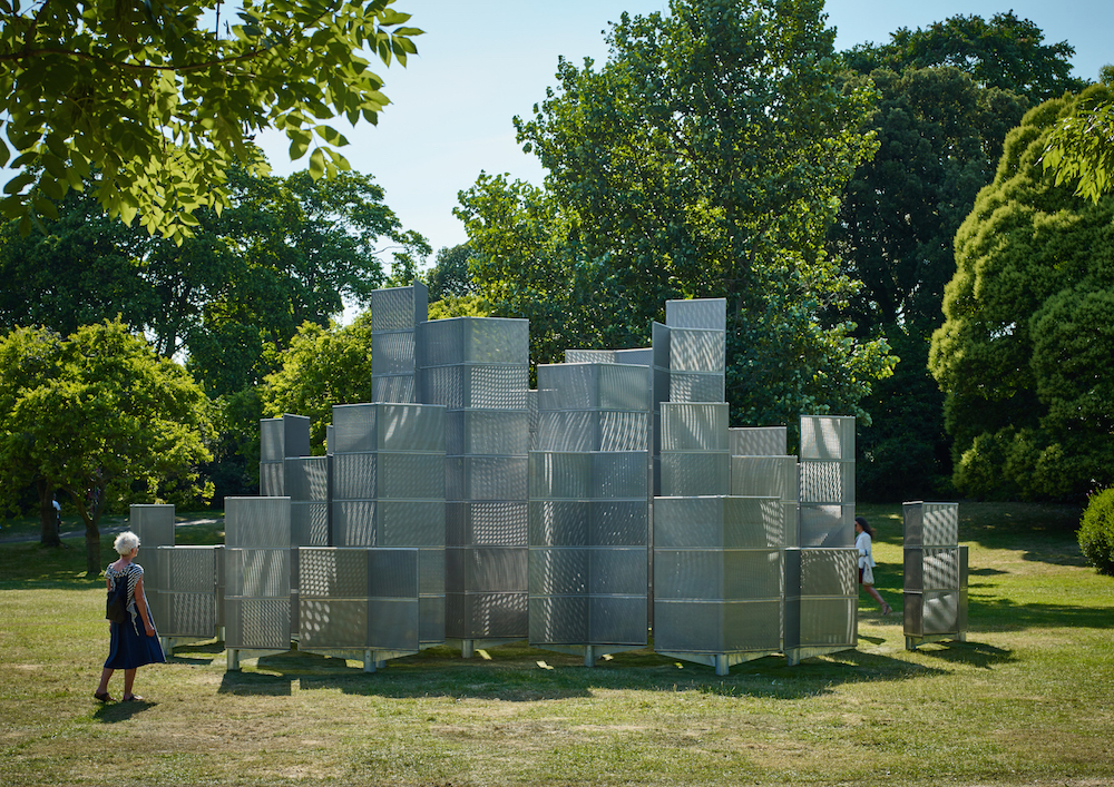 Segunda edição da Frieze Sculpture instala 25 esculturas no Regent's Park